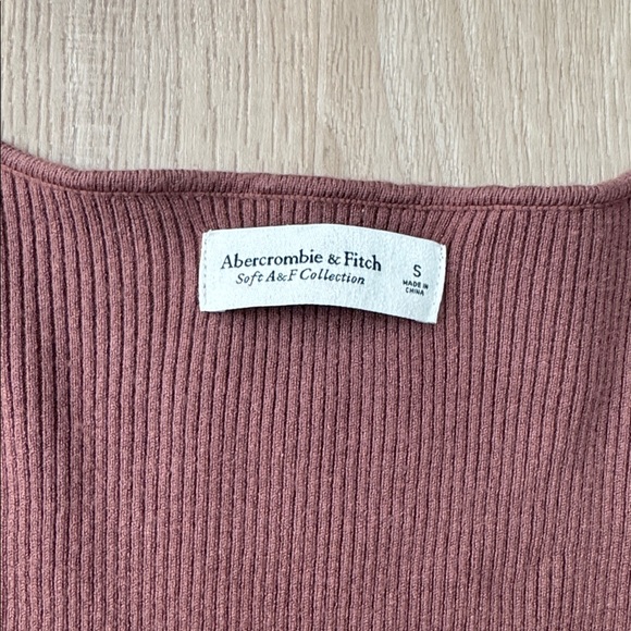 A&F - LuxeSoft Date Night Long Sleeve Sweater Top - Picture 8 of 11